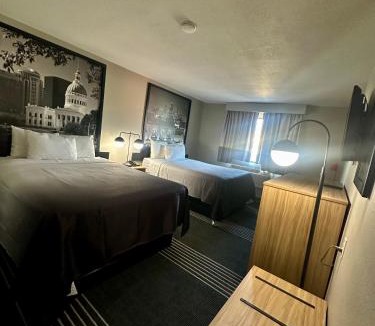 Warrenton Hotel | Super 8 by Wyndham Warrenton