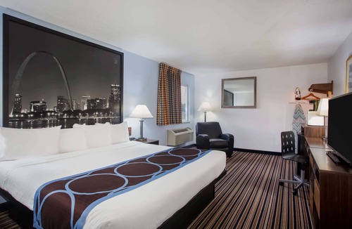 Washington Hotel | Super 8 by Wyndham Washington