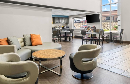 Weatherford Hotel | Super 8 by Wyndham Weatherford