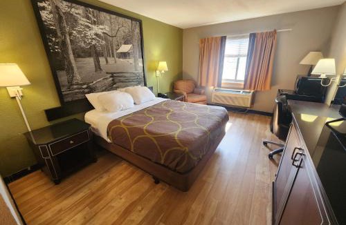 West Memphis Hotel | Super 8 by Wyndham West Memphis