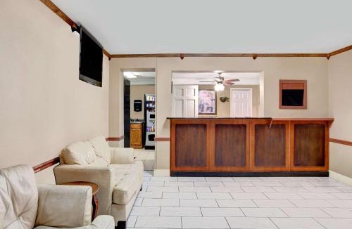 West Memphis Hotel | Super 8 by Wyndham West Memphis