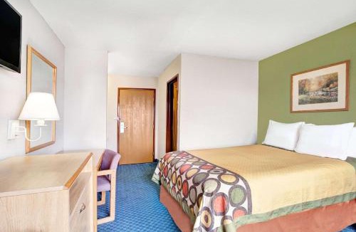 West Memphis Hotel | Super 8 by Wyndham West Memphis