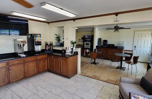 West Memphis Hotel | Super 8 by Wyndham West Memphis