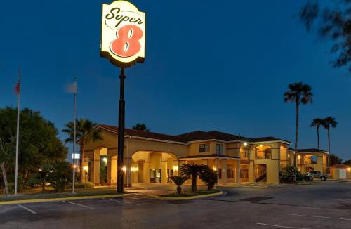 Weslaco Hotel | Super 8 by Wyndham Weslaco