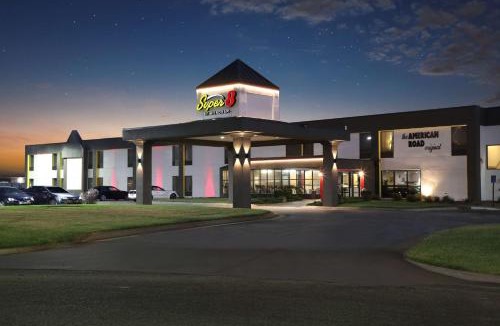 Wichita Hotel | Super 8 by Wyndham Wichita South