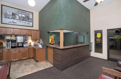 Willmar Hotel | Super 8 by Wyndham Willmar