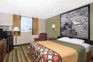 Winona Hotel | Super 8 by Wyndham Winona MN