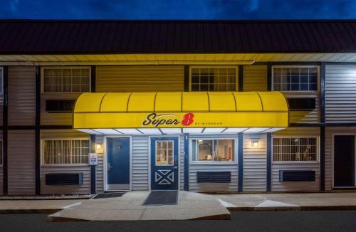 Wooster Hotel | Super 8 by Wyndham Wooster