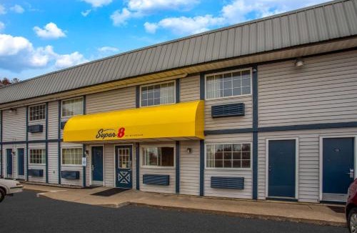 Wooster Hotel | Super 8 by Wyndham Wooster