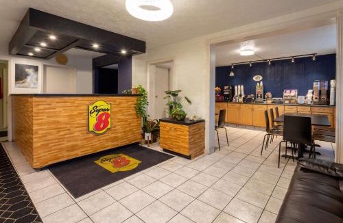 Wooster Hotel | Super 8 by Wyndham Wooster