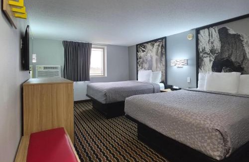 Yankton Hotel | Super 8 by Wyndham Yankton