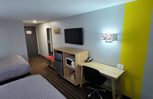 Yankton Hotel | Super 8 by Wyndham Yankton