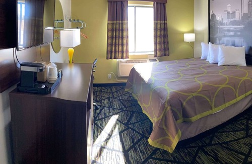 York Hotel | Super 8 by Wyndham York NE