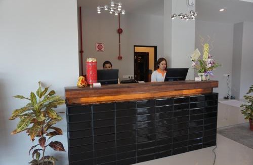 Bukit Kecil Hotel | Super 8 Hotel @ Bayan Baru