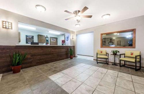 Smithville Hotel | Super 8