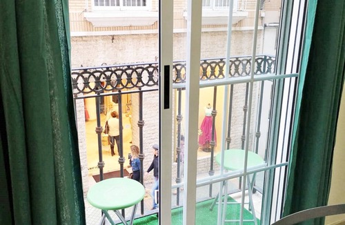 Ensanche Diputacion Apartment | Super central, bright, spacious, terraces and patio