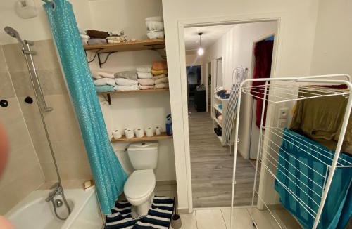 Center House | Super chambre avec salle de bain