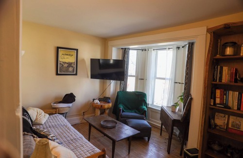 Biddeford Apartment | Super Charming 2-Bedroom in Trendy Biddeford