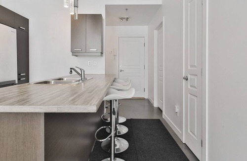 Laval House | Super Clean Condo in Laval :)