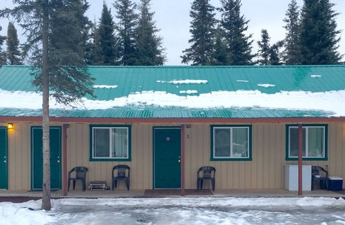 Sterling Cottage | Super comfortable Alaska Cottage or Kitchenette.