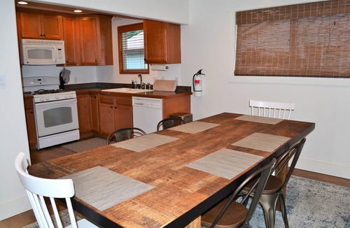 Seaside House | Super Comfy 3 Bed Home, Lovely Patio and Yard with Upscale Seating and Beautiful