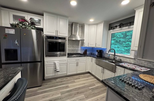 Doraville House | Super Comfy 3 Bedroom Home Sleeps 8