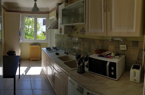 Lemasson Apartment | Super comfy apartment close comedy