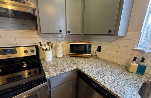 Fort Worth House | Super cute,2 bed2 bath, TCU Dickies,Cultural District,& close to all Hospitals