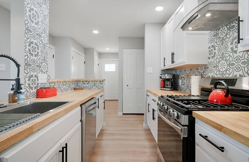 Round Rock House | Super Cute 3/2 House with Yard - Great Location