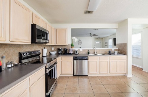 Round Rock House | Super cute and cozy house!