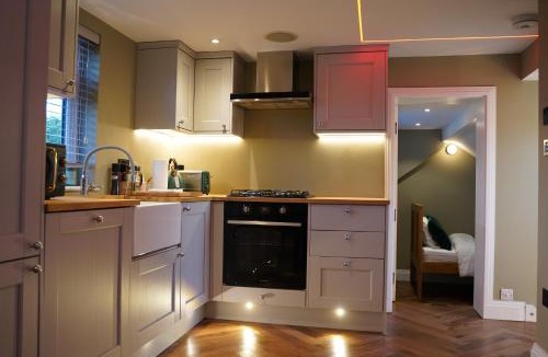 Underhill Apartment | Super deluxe apartment