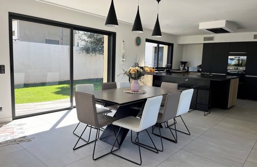 Montaud Villa | Superbe Villa Climatisée Avec Piscine et vue Panoramique