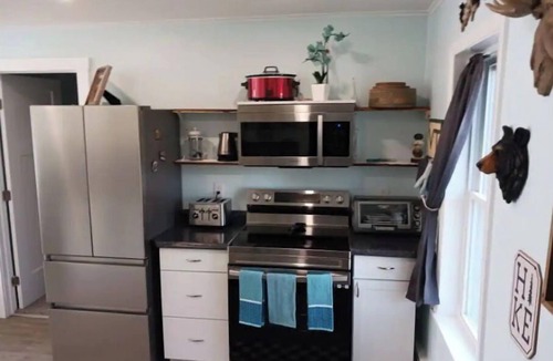 North Troy Apartment | Super Fresh Apartment Near Jay Peak!