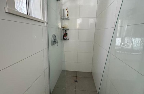 Wellington Villa | Super large seaview house