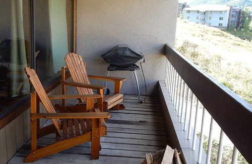 Mount Crested Butte Condo | Super location for your ski vacation!