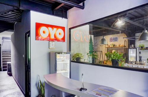 Cilandak Hotel | Super OYO 1805 Fatmawati Mansion Syariah