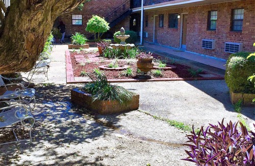 Beauregard Town Historic District Condo | Super Quiet/Comfortable Historic Beauregard Downtown minutes to LSU