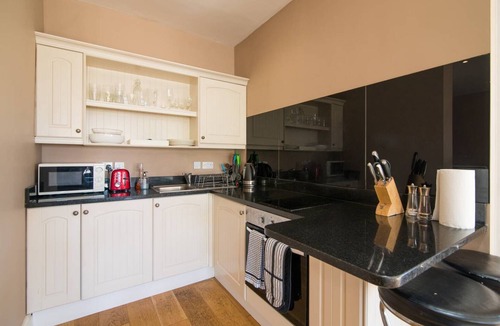 Tarvin House | Super spacious barn conversion with Log fire and hot tub