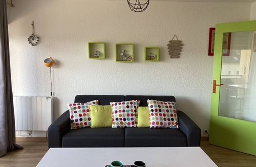 Fort-Mahon-Plage Apartment | Super studio 4 people, facing the sea, close to the beach + parking.