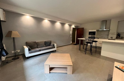 Saint-Eloi Apartment | Super T2 avec parking à disposition !