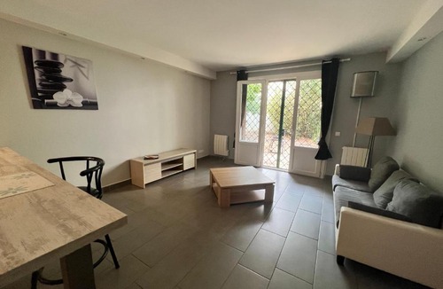 Saint-Eloi Apartment | Super T2 avec parking à disposition !