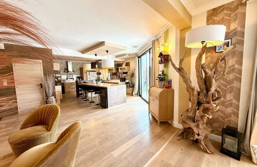 Marsillargues Villa | Superb 180m2 contemporary villa with swimming pool just 15min from the sea.