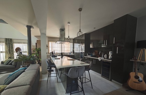 Petit-Colombes Apartment | Superb 187m² loft near Paris - Sleeps 6 - Perfect for creating memories