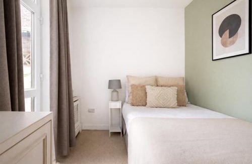 Nottingham City Centre Apartment | Superb 2 Bed Apartment in Battersea