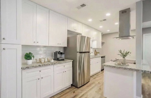 Westchase Condo | Superb 2-bedroom condo with AC in vibrant Houston