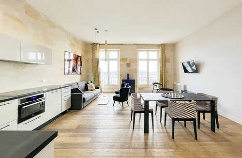Grand Parc-Paul Doumer Apartment | Superb 2 bedrooms flat with river view