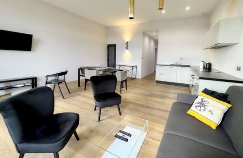 Grand Parc-Paul Doumer Apartment | Superb 2 bedrooms flat with river view