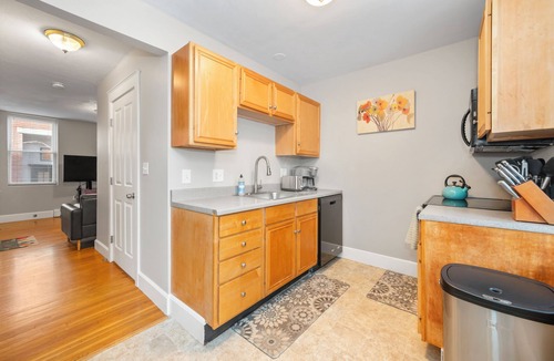 North End Apartment | Superb 2brm/1bath heart of North End Boston