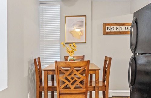 North End Apartment | Superb 2brm/1bath heart of North End Boston