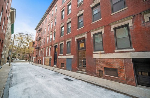 North End Apartment | Superb 2brm/1bath heart of North End Boston